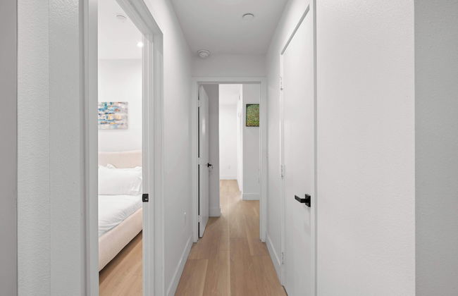 Not Affected by the Fire/modern Spacious Home With Parking & Fully Equipped Kitchen #3 - Foto 56