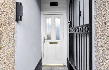 Small Studio Suite w VIP lounge access-Maerdy - Foto 20