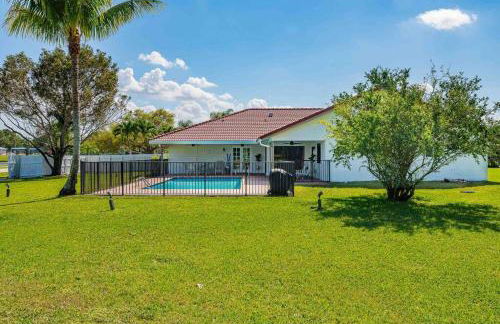 4/3.5 House with pool- Boynton Beach, FL. - Photo 60