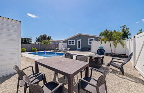 Stylish St Pete Vacation Home w/ Private Pool! - Photo 22