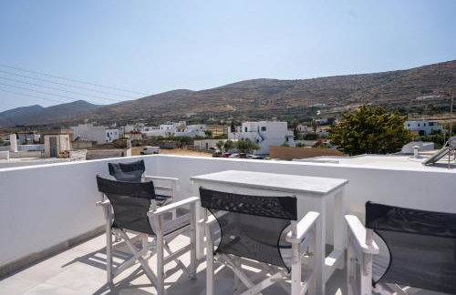 Traditional White House2 - Photo 1