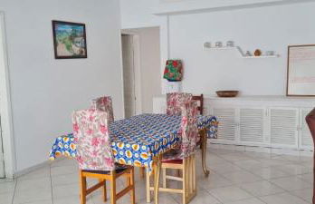 Casa 30 metros da praia com wifi e garagem 6 carros - Photo 7