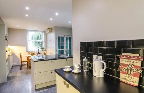 The Old Post Office - Photo 16