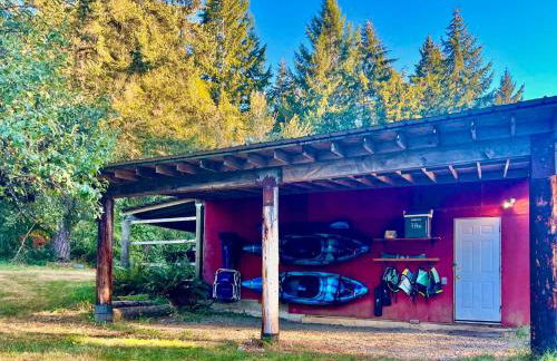 100-Year-Old Farmhouse with Hot Tub on 5 Acres! - Foto 30