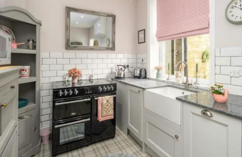 Charming country cottage at a Victorian Station - Foto 5