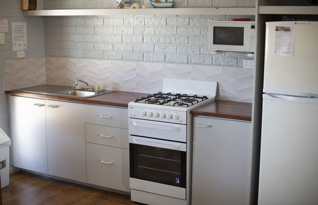 Shark Bay Seafront Apartments - Photo 16