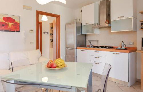 GuestHost - Equestrian Apt With Private Parking - Foto 7