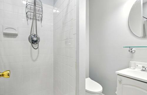 Capitol Hill Retreat Modern 2BR - Private Patio - Foto 20