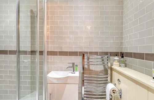 Hook & Hatchet - Uk48201 - Foto 20