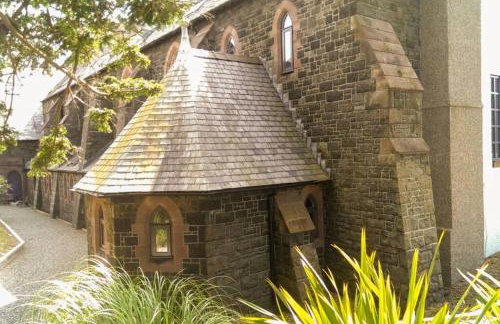 Romantic Chapel Retreat in Snowdonia - Sea Views & Serenity - Foto 31