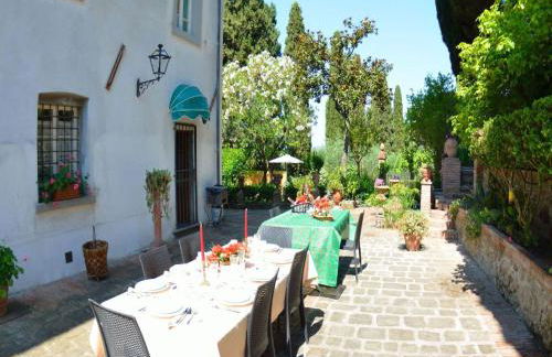 Villa in Uzzano with Private Pool & Garden - Foto 28