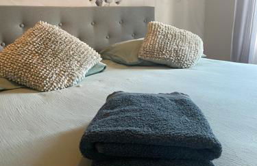 VerOliv Appartement calme et cosy proche du centre ville - Lit 180 - Wifi Netflix Youtube - Foto 2