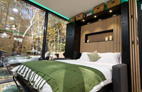 Luxury Mirror House-private, hot tub, 1 way glass - Foto 8