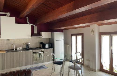 Appartamento Luce-- 2 camere da letto--Centro storico--Parcheggio privato gratuito - Foto 8