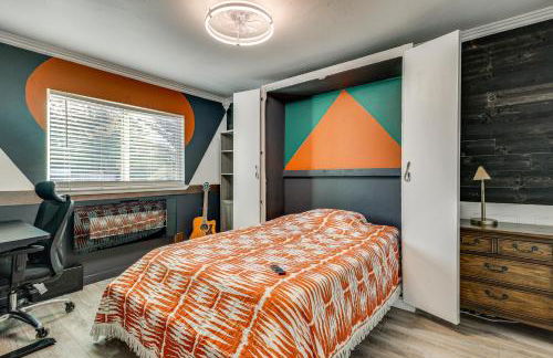 Modern Oceanside Living! Family Home with Workspace - Foto 23