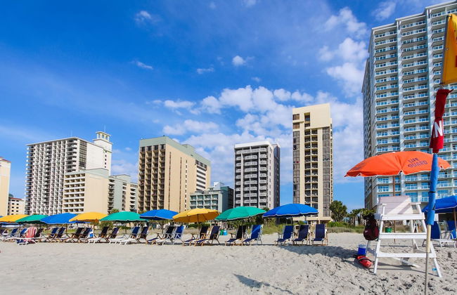 Schooner II Beach and Racquet Club - Photo 1