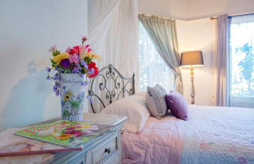 IreneHouse Victorian INN - Photo 7