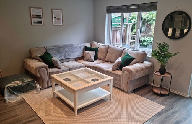 Impeccable 4-bed House in London With Jacuzzi - Foto 15