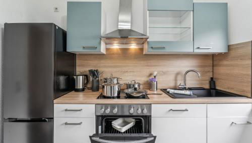 Modernes 6-Betten-Apartment mit Balkon und Parkplatz - zentrale Lage - Foto 3, stove, dishwasher