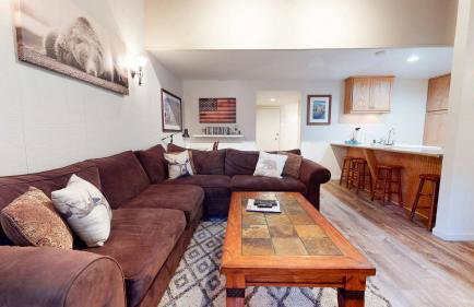 Horizons 4 Communal Rec Room & Pool - Foto 2