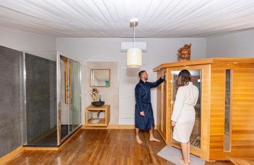 "Les Hauts du Marquet" - Meublé de tourisme 5 Etoiles - Gîte de groupe 15 Personnes en Cévennes - Piscine à débordement - Balnéo - Sauna - Nature - Foto 11