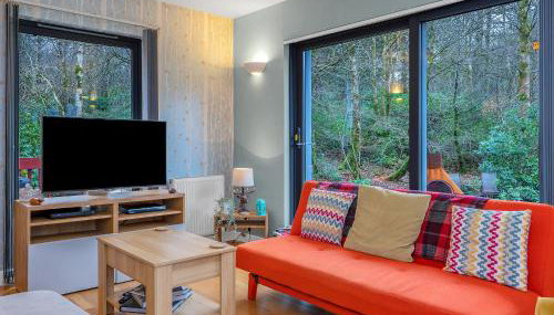 Cheerful Stays: 4 Bedroom Cottage in Arrochar - Foto 5