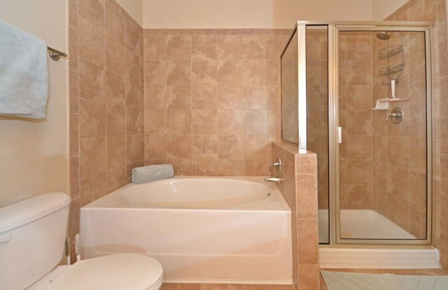 Radiant Condo 3 Bedroom Condo by RedAwning - Foto 13