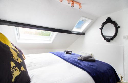 Spacious 3 to 4 Bed 3 Floor House Close to City Center Shops Restaurants and Parking Nearby - Foto 37