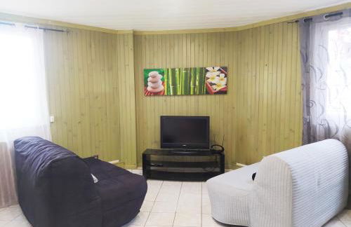 Studio Cosy au Calme, RER-2arrêts Stade-25minParis - Foto 2