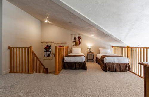 Crestview Condominiums by All Seasons Resort Lodging - Photo 110