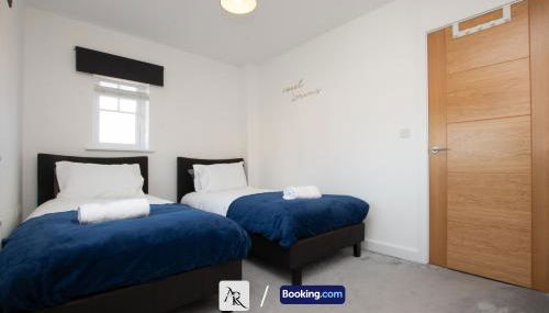 2 Bedroom House By AR Properties Short Lets & Serviced Accommodation Colchester with Garden - Foto 2