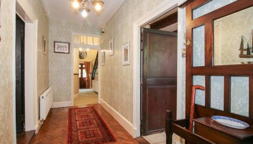 The Laurels - Photo 4