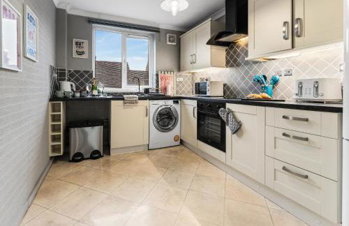 Churchill Apartment- 4 Beds- Free Parking- Near NEC BHX & HS2 - Foto 11