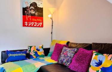 2 bedroom house near centre and private parking - Foto 17