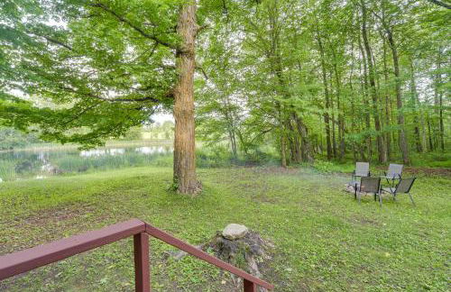 Authentic Log Cabin with Private Pond in Glidden - Foto 22