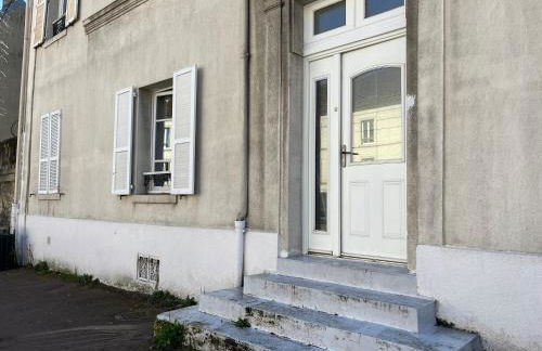 Studio équipé, gare à 200m, entre Versailles et SQY - Foto 10