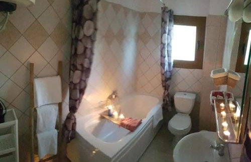 Byron House - Photo 18