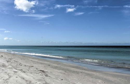 Pool Access and Kayaks Indian Shores Townhome - Foto 34