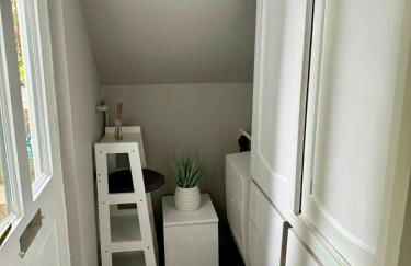 Stylish Garden Apartment in Central Cheltenham - Photo 14