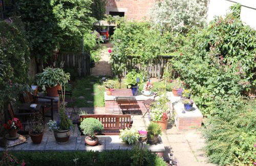 On the Quay - Foto 19