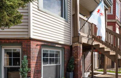 Stylish & Bright Gem Overlooks Lovely Park with Great Amenities - Foto 23