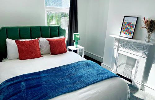 Spacious 4Bedroom - 10mins to London Bridge with Parking & Garden - Foto 3