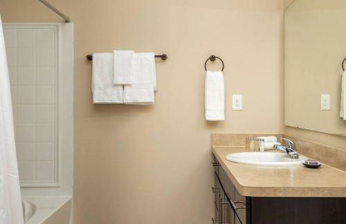 The New Albany Perch Top Floor Pet-Friendly! - Foto 28