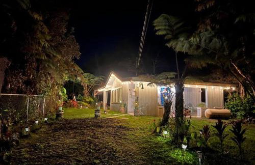 Romantic Retreat, Relax at Hot-tub, Indoor & Outdoor shower, firepit, 5 min to Hawaii Volcano park - Foto 45