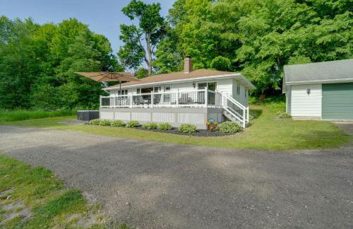 Lakefront Home in Hartford Hot Tub, Kayaks and Dock - Foto 24