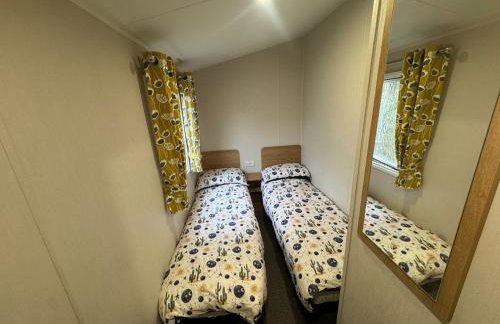 Stylish large static caravan gold rated 3BR Slp 8 - Foto 10