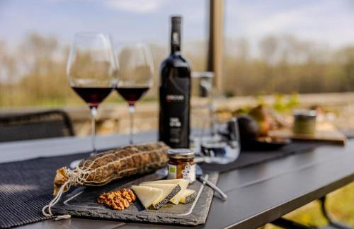 Incantevole vista dalle mura del castello. - Foto 40