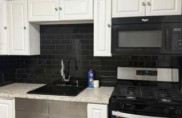 Barnes Avenue near Yale - Foto 17