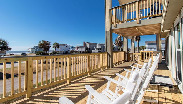 All Decked Out by Ryson Vacation Rentals - Photo 2, Primary image