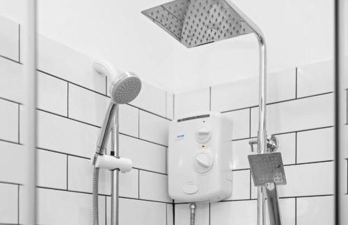 Two Bedroom Apartment - On Street Parking Available - Netflix - Wifi - Top Rated - 311M - Photo 28